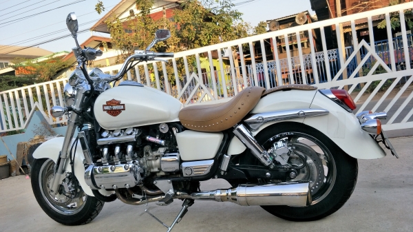 ขายครับ Honda Valkyrie 1500cc 6 สูบ ทะเบียนแท้