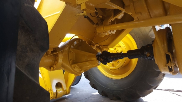 ขาย รถตัก KOMATSU JH30 สภาพพร้อมใช้งาน เช็คระบบใหม่ทั้งคัน ราคาต่อรองได้