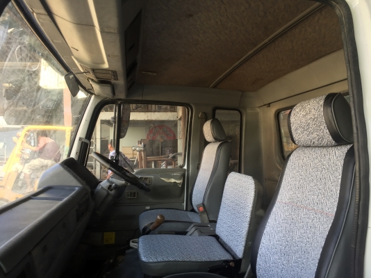 ขาย  !!! หัวเก๋งสิบล้อ HINO สิงไฮเทค  !!!  สีใหม่ มีขาดีดหน้า-ขาคำ้หลัง กันชน พร้อมใช้