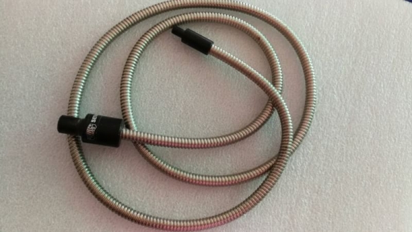 220 บ.ส่งถึงบ้านฟรี โทร 083-2000058 LINE ID: line832923 ชุดสายอ่อนนำแสงผ่านท่อชนิดเสียบ1หลอด สายยาว 