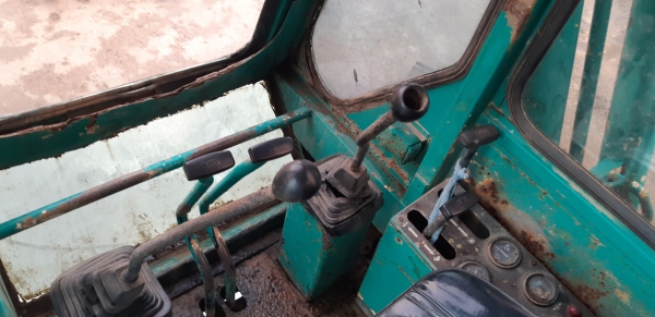 ขายแมกโค120คาโต้รถสวยเดิมทั้งคันพร้อมใช้งาน ขายแมกโค120คาโต้รถสวยเดิมทั้งคันพร้อมใช้งาน