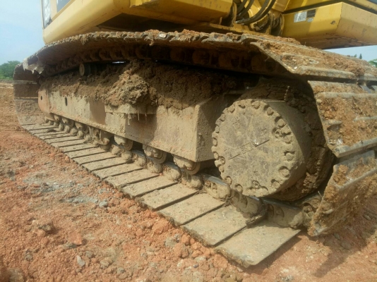 มี VDO ให้ชม.KOMATSU PC200-8 เอกสารอินวอย ราคา 1150000