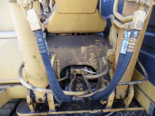 PC130-6  KOMATSU  อาร์มพิเศษ มีไลน์แปป แอร์เย็น ช่วงล่างใหม่ ระบบไฟฟ้าครบ สภาพสวยพร้อมใช้ สนใจโทรหาที่เบอร์ 081-989-1989 หรั่งครับ