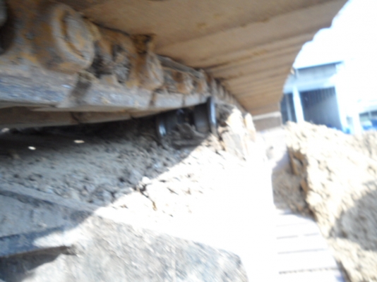 PC130-6  KOMATSU  อาร์มพิเศษ มีไลน์แปป แอร์เย็น ช่วงล่างใหม่ ระบบไฟฟ้าครบ สภาพสวยพร้อมใช้ สนใจโทรหาที่เบอร์ 081-989-1989 หรั่งครับ