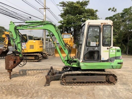 ขาย รถแม็คโคร MITSUBISHI MM35 พร้อมหัวกระแทก พร้อมใช้งาน นำเข้าเองจากประเทศญี่ปุ่น ติดต่อ 063-9316985 ID LINE : 0639316985 ครับ