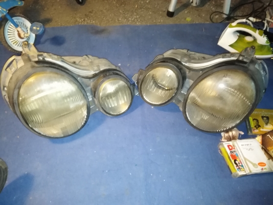 ไฟหน้าBENตากลมขาย3500บาท