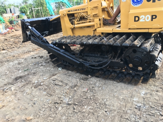 ขายรถแทร็กเตอร์D2-6P พร้อมใช้งาน เครื่องดี ช่วงล่างดี โทร0616613023แพรว