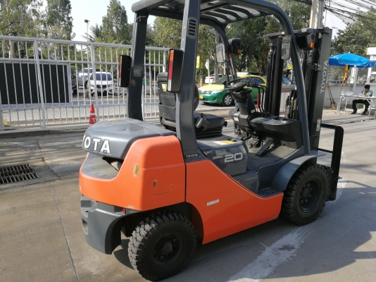 Toyota 02-8FDL20 ฟอร์คลิฟท์ 2 ตัน ดีเซล นำเข้าจากญี่ปุ่น โทร. 080-6565422 (หนิง)