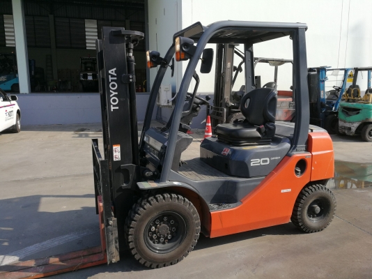 Toyota 02-8FDL20 ฟอร์คลิฟท์ 2 ตัน ดีเซล นำเข้าจากญี่ปุ่น โทร. 080-6565422 (หนิง)