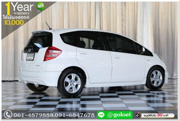 HONDA JAZZ 1.5 V 2009 ออกรถ 10,000 บ.