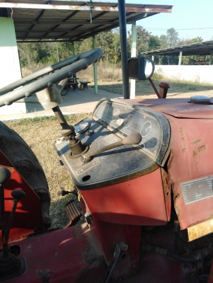 ขาย110000าท ขายรถไถอินเตอร์ 65แรงมีดันหน้า ทำสัญญาใบซี้อขาย