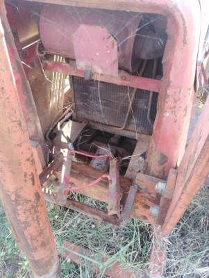 ขาย110000าท ขายรถไถอินเตอร์ 65แรงมีดันหน้า ทำสัญญาใบซี้อขาย