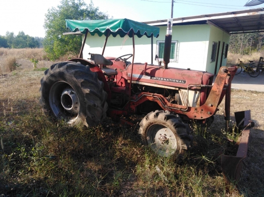 ขาย110000าท ขายรถไถอินเตอร์ 65แรงมีดันหน้า ทำสัญญาใบซี้อขาย