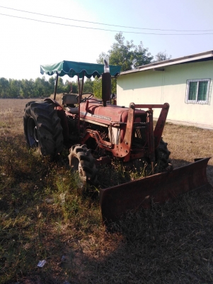 ขาย110000าท ขายรถไถอินเตอร์ 65แรงมีดันหน้า ทำสัญญาใบซี้อขาย