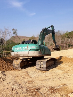 ขาย KOBELCO SK200-5 ธรรมดาไฟฟ้าเต็ม ขาย KOBELCO SK200-5 ธรรมดาไฟฟ้าเต็ม