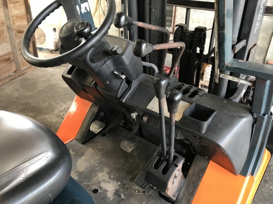 TOYOTA รุ่น7ดีเชล เสาสูง5เมตรสวยแน่นเต็ม100ไม่แพงคุ้มราคา