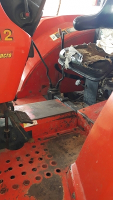 รถไถ KMT 5077 - 4WD 75 HP ปี 56  รถทำงาน 3,200 ชม. สวยเดิมๆอุปกรณ์ครบพร้อมใช้งานได้เลย 4 สูบ 75 แรง อุปกรณ์มีใบดัน ผานพรวน 6 และผานยกร่อง