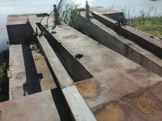 โป๊ะใส่รถแบคโฮขนาด 200 ราคา 550000