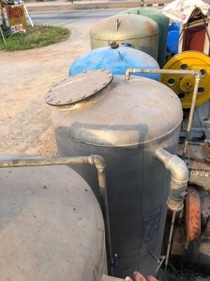 ถังพักลมและน้ำขนาด 1000 ลิตร สภาพสวยงานหนา พร้อมใช้เข้ามา 6 ใบ ถังพักลมและน้ำขนาด 1000 ลิตร สภาพสวยงานหนา พร้อมใช้เข้ามา 6 ใบ