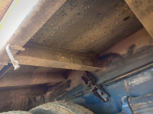 ขายกะบะสามมิตรไม่ดั้ม ขายกะบะสามมิตรไม่ดั้ม