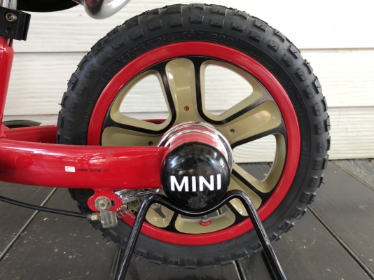 จักรยานบาลานซ์ ฝึกทรงตัว ยี่ห้อ มินิคูเปอร์ (MINI) ช่วยเสริมสร้างพัฒนาการด้านการเรียนรู้การทรงตัว