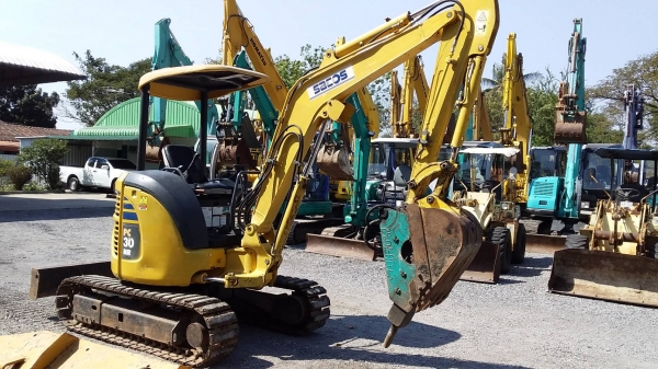 ต้องการขายรถขุดยี่ห้อ KOMATSU-PC30MR-2รถนอกนำเข้าจากญี่ปุ่น