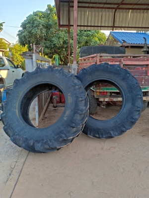 ยางเปอร์เซ็นรถไถ 1 คู่