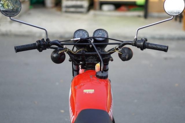 ร้าน วุฒิ นนบุรี ขาย Yamaha DT125 4L8 เฟรมเหลี่ยมรถสวยทะเบียนโอน