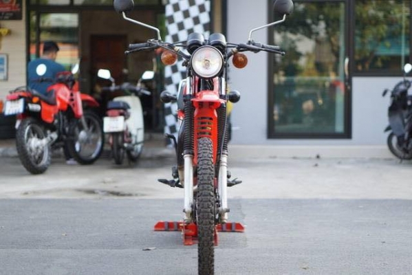ร้าน วุฒิ นนบุรี ขาย Yamaha DT125 4L8 เฟรมเหลี่ยมรถสวยทะเบียนโอน