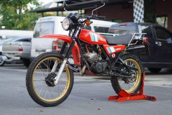 ร้าน วุฒิ นนบุรี ขาย Yamaha DT125 4L8 เฟรมเหลี่ยมรถสวยทะเบียนโอน