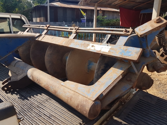 ผาน5รถไถฟอดร์ด ป.เสรี