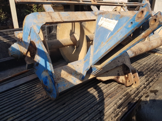 ผาน5รถไถฟอดร์ด ป.เสรี