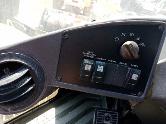 รถญี่ปุ่นเกรดA ขายถูก CAT 928G เก่าญี่ปุ่นแท้ สภาพสวย ราคาไม่แพง โทร.090-986-2521 อ๊อบ