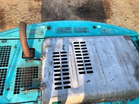 ขาย 955,000 บาท KOBELCO SK200 MARK 6 YN07 ทำงาน 18,xxx ชม เครื่องดี ปั้มแรง ไฟฟ้าครบ โช่หนา 2 ข้าง แอร์มี เอกสารเล่มทะเบียน  รถอยู่  นครปฐม โทร 0610710295  สนใจ รายการสินค้า อื่นๆ ที่ เว็ปไชค์ Truck2Hand https://www.truck2hand.com/index.php?actions=conten