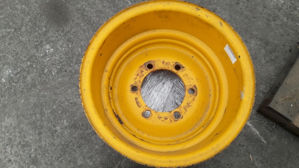 ขายอะไหล่ JCB CX3 ทอร์คเกียร์ กระทะล้อหน้า ดุมล้อ น้อตล้อ บูช ฝาไฟท้าย โทร 084-5424150