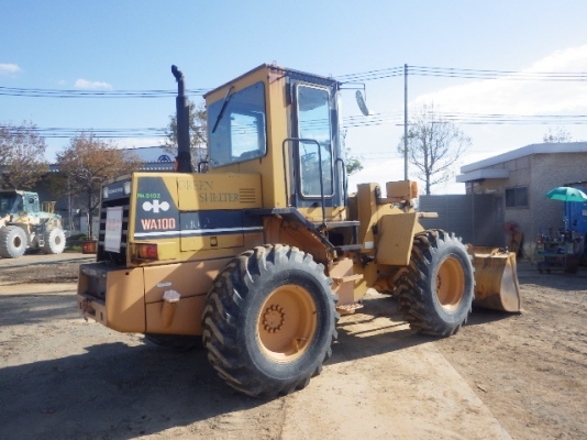 ขายรถตักล้อยาง KOMATSU WA100-1 นำเข้าเองจากญี่ปุ่น สภาพสวยพร้อมใช้ ถึงเร็วๆนี้ครับ