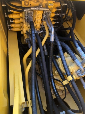 Komatsu 200-8MO-LCกล้องหลัง บูมยาวแท้โรงงาน ยาว16เมตรเอกสารชุดแจ้งจำหน่ายรถสวยสีเดิมช่วงล่างเต็ม Komatsu 200-8MO-LCกล้องหลัง บูมยาวแท้โรงงาน ยาว16เมตรเอกสารชุดแจ้งจำหน่ายรถสวยสีเดิมช่วงล่างเต็ม