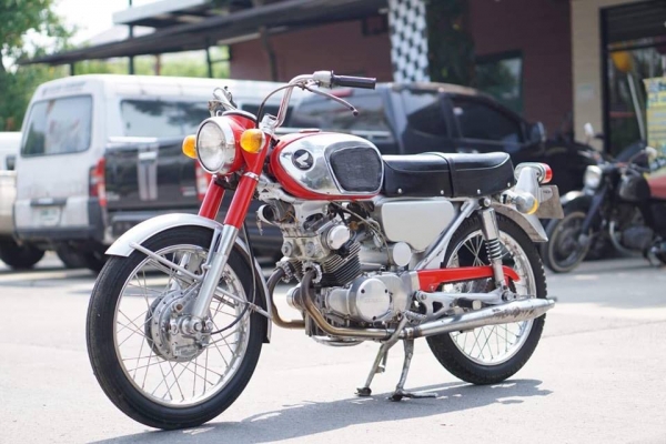 ร้าน วุฒิ นนบุรี ขาย HONDA CB175 KO รถสภาพสวยเก็บงานมาแล้วเครื่องดีพร้อมใช้