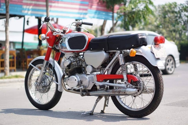 ร้าน วุฒิ นนบุรี ขาย HONDA CB175 KO รถสภาพสวยเก็บงานมาแล้วเครื่องดีพร้อมใช้