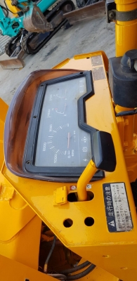 รคตักขนาด 0.4คิว KAWASAKI รุ่น WA 35ll เอวอ่อน ขับเคลื่อน 4ล้อ 4*4ระบบ Full time เครื่องยนต์ KUBOTA 4สูบ อะไหล่หาง่าย เก่าญี่ปุ่นไม่เคยใช้งานในไทยสภาพดี เหมาะสำหรับร้านวัสดุก่อสร้างทั่วไป วิ่งคล่องตัวมาก ชม.การใช้งานน้อยมาก ราคา325,000 บาท สนใ รคตักขนาด 0.4คิว KAWASAKI รุ่น WA 35ll เอวอ่อน ขับเคลื่อน 4ล้อ 4*4ระบบ Full time เครื่องยนต์ KUBOTA 4สูบ อะไหล่หาง่าย เก่าญี่ปุ่นไม่เคยใช้งานในไทยสภาพดี เหมาะสำหรับร้านวัสดุก่อสร้างทั่วไป วิ่งคล่องตัวมาก ชม.การใช้งานน้อยมาก ราคา325,000 บาท สนใ