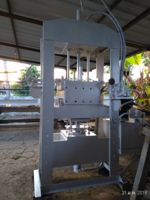 เครื่องอัดคอนกรีต อัดอิฐประสาน ราคา 180,000 บาท พร้อมนำไปใช้งานประกอบอาชีพได้เลย เครื่องอัดคอนกรีต อัดอิฐประสาน ราคา 180,000 บาท พร้อมนำไปใช้งานประกอบอาชีพได้เลย