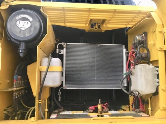 KOMATSU PW140-7 รถขุดล้อยาง นำเข้าจากญี่ปุ่น โทร. 080-6565422 (หนิง)