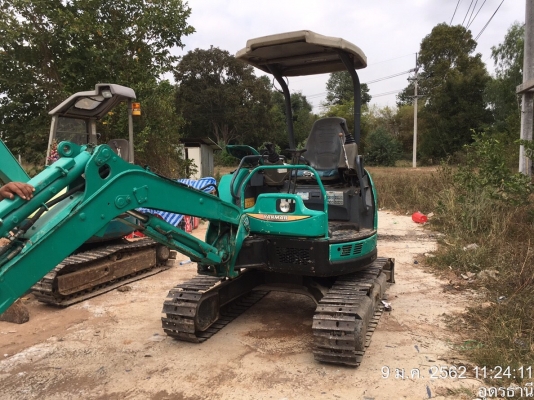 ขายแบคโฮ Yammar Vio PC30 แถมเทลเลอร์