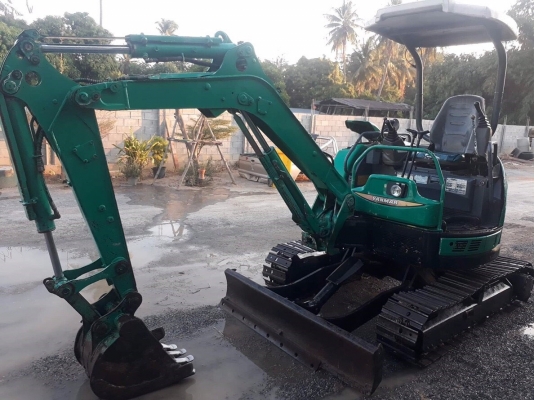 ขายแบคโฮ Yammar Vio PC30 แถมเทลเลอร์