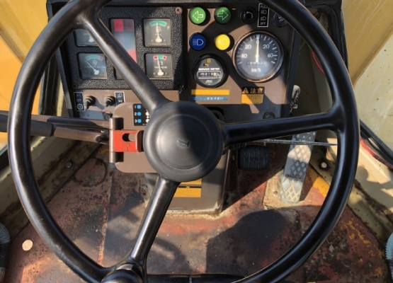 ขายรถตักล้อยาง KOMATSU WA100-1 นำเข้าเองจากญี่ปุ่น สภาพสวยพร้อมใช้