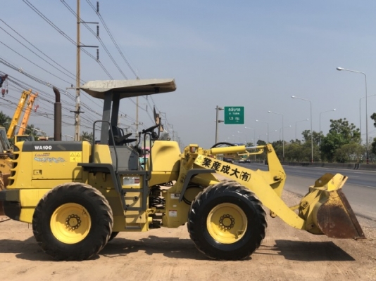 ขายรถตักล้อยาง KOMATSU WA100-3 (1,XXX ชั่วโมง) นำเข้าเองจากญี่ปุ่น สภาพสวยพร้อมใช้ มีVDOการทำงานครับ