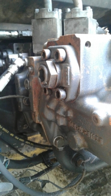 ขาบแบคโฮ KOMATSU PC200-7 ไฟเต็มเอกสารเล่มทะเบียนราคา 1,080,000 ต่อรอง