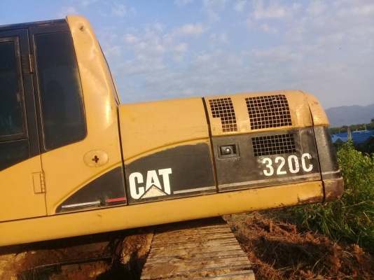 ขายแบคโฮ CAT320C ระบบดีไฟเต็มเอกสารเล่มทะเบียนราคา 800,000 ต่อรอง