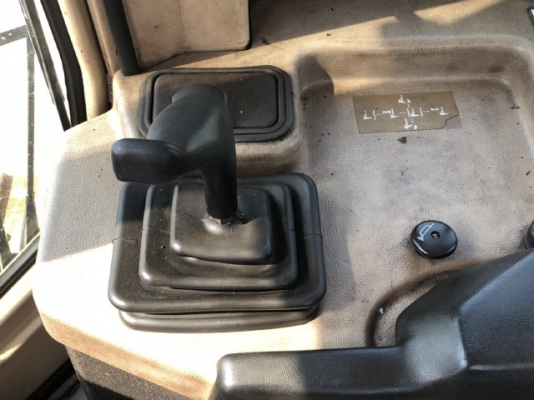 ขายรถดันดิน CAT D5M (3,XXX ชั่วโมง) นำเข้าเองจากญี่ปุ่น สภาพสวยพร้อมใช้ มีVDOการทำงานครับ ขายรถดันดิน CAT D5M (3,XXX ชั่วโมง) นำเข้าเองจากญี่ปุ่น สภาพสวยพร้อมใช้ มีVDOการทำงานครับ