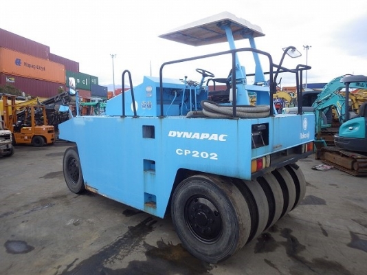 ขายรถบด 9 ล้อ DYNAPAC CP202 ปี 2000 นำเข้าเองจากญี่ปุ่น สภาพสวยพร้อมใช้ ถึงเร็วๆนี้ครับ ขายรถบด 9 ล้อ DYNAPAC CP202 ปี 2000 นำเข้าเองจากญี่ปุ่น สภาพสวยพร้อมใช้ ถึงเร็วๆนี้ครับ